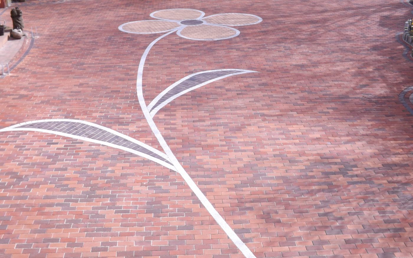 paver, flower, motive, Blume Husum gelbbunt 200x100x52; Titan braunanthrazit 200x100x52