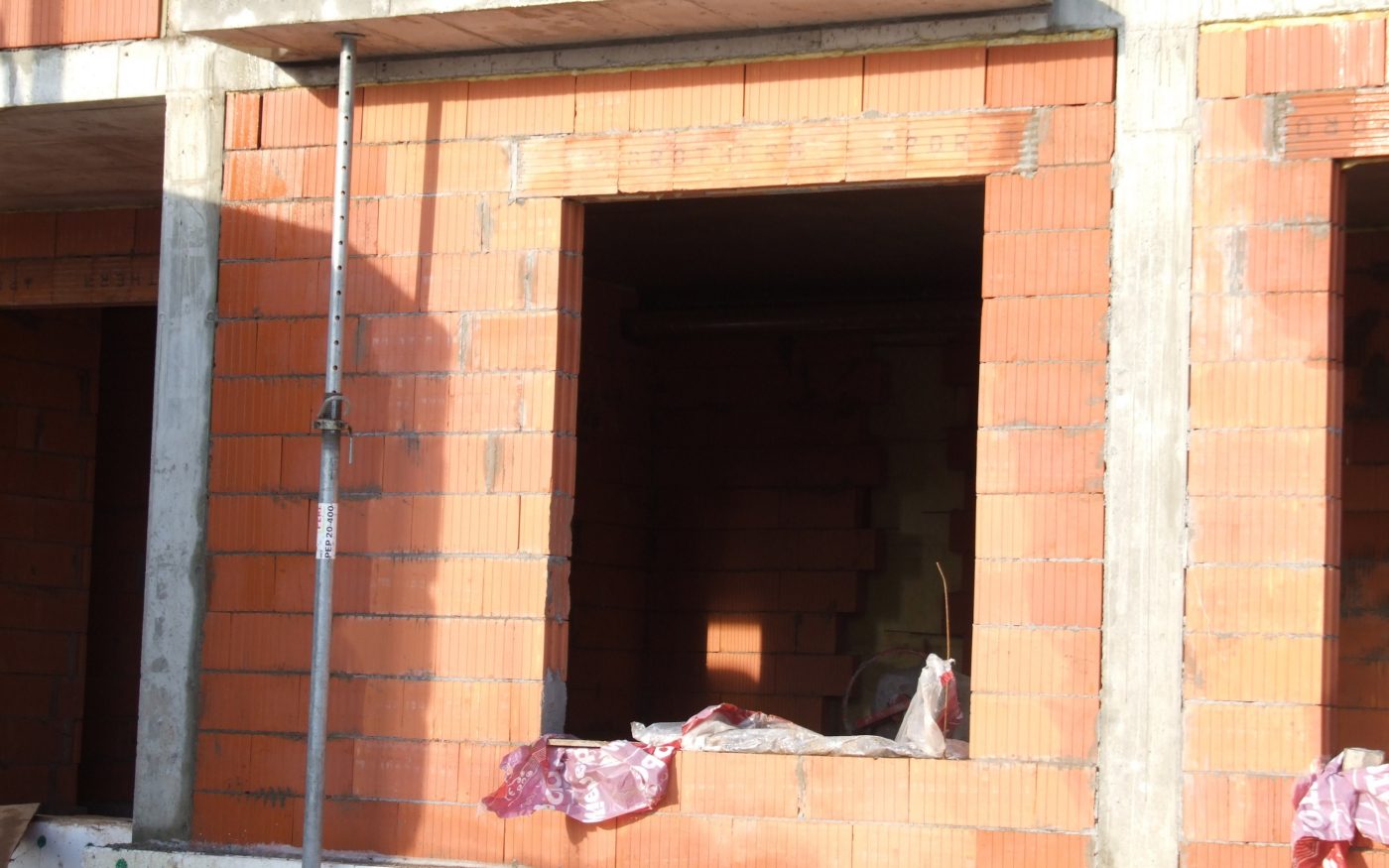 Multi Family House, Porotherm Lintels