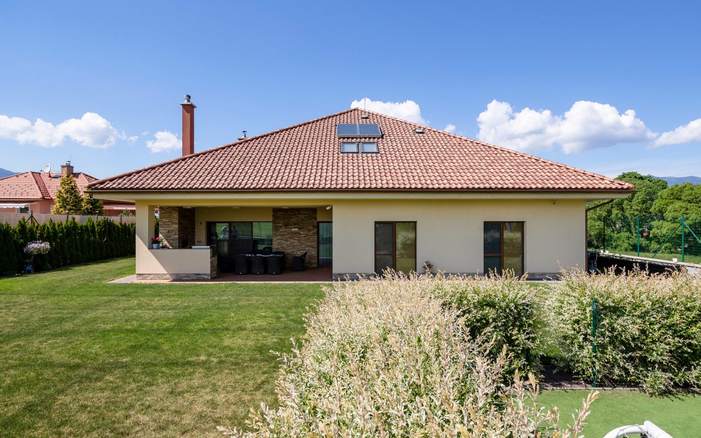 Reference photo of single house in Tomcany 09