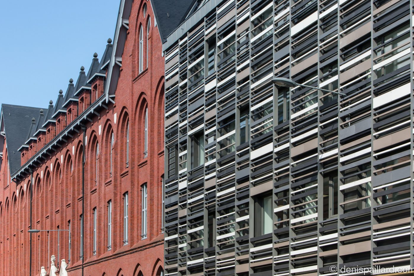 Faculty renovated in order to generate and consume his own energy. Le RIZOMM - Facultés de l'Université Catholique de Lille, 41 rue du Port 59000 Lille. Panel Argeton Barro Blanc Carrare, Gris Métal, Gris Platine, Noir Volcan, Noir émaillé, Blanc émaillé.